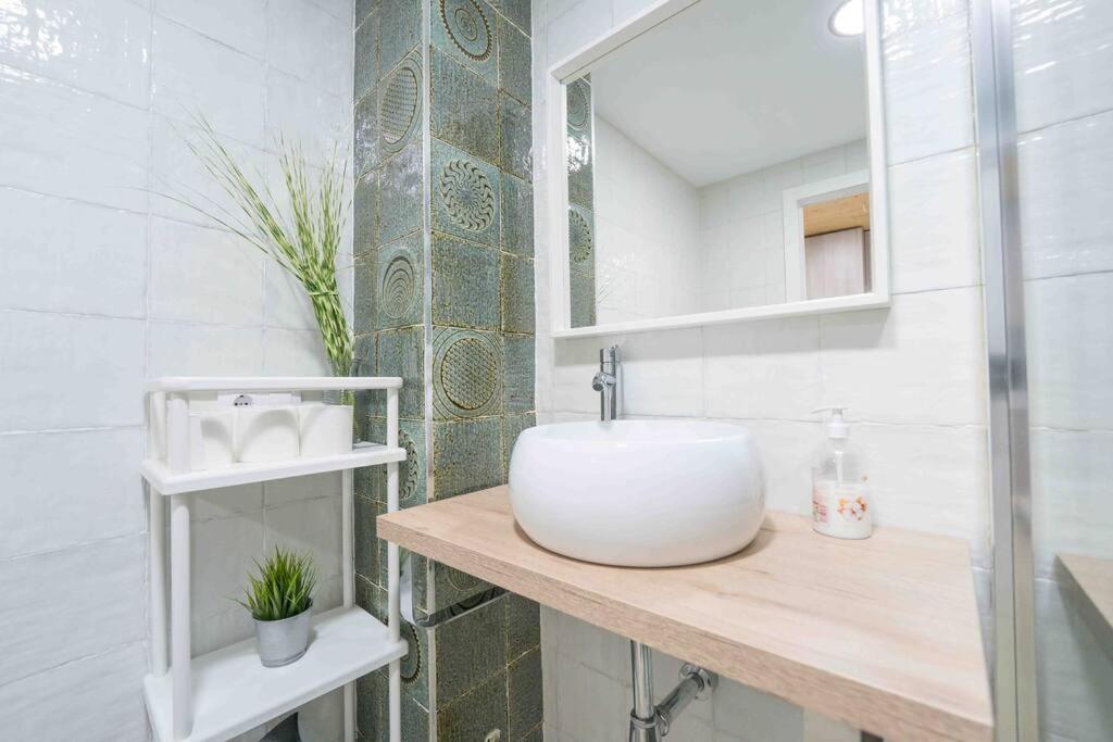 Apartamento En La Mejor Zona De Triana, Junto Al Puente 塞维利亚 外观 照片